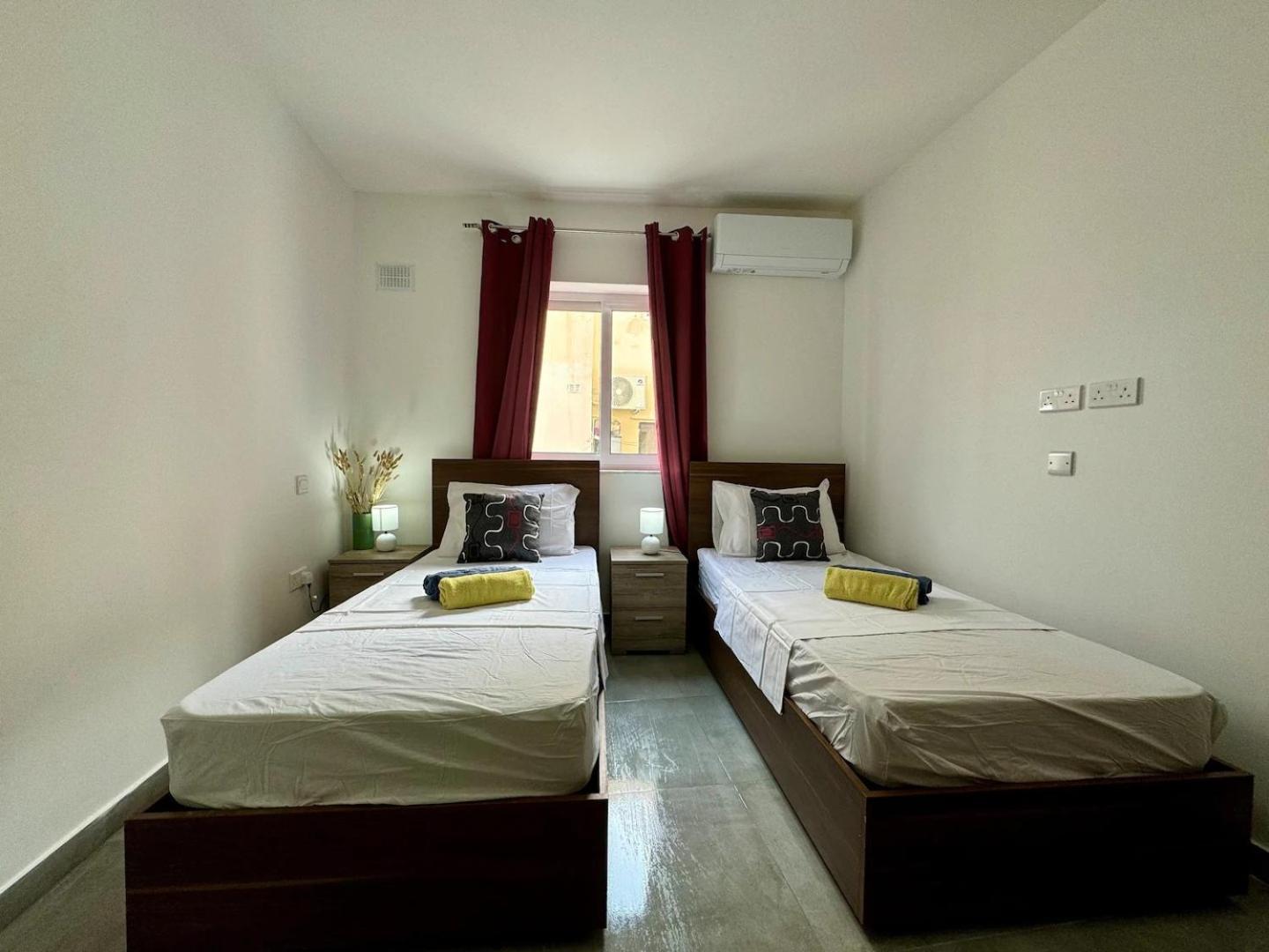 Mive-Delux Three Bedroom Apartment In 마르사스칼라 외부 사진